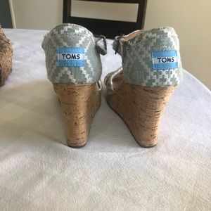 Toms- wedges